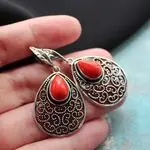 Серьги с филигранью и красным кораллом