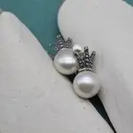 Изящные серьги с белым жемчугом