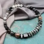 Авторские украшения с камнями и разнообразными элементами