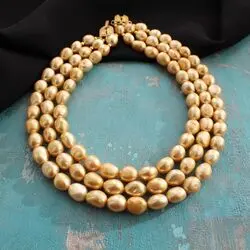 Ожерелье из золотых жемчужин барокко