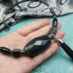 Авторские колье, чокеры, бусы с камнями