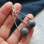 Серьги из натурального синего коралла