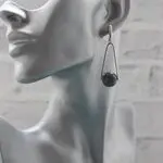 Стильные серьги из синего коралла
