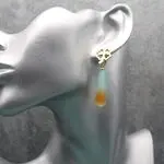 серьги клевер с халцедоном