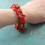 Коралловый браслет