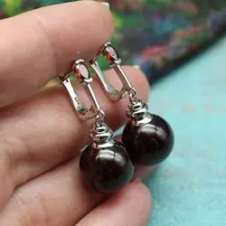 Серьги с гранатами