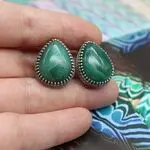 Серьги с зелеными камнями - зеленый агат