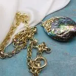 Колье из крупной цепи