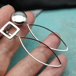 Асимметричные серьги из серебра