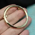 Брошь окружность