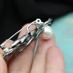 Брошь подвеска с жемчугом