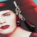 Серьги с друзой и гранатами