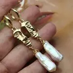 Необычные серьги с барочным жемчугом
