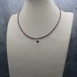 Колье с гранатом и подвеской сердечко