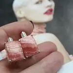 Серебряные серьги с родохразитом