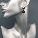 Серьги с серыми камнями