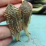 Стильные серьги с цепочками