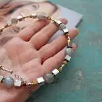 Стильные украшения - чокер с лунным камнем