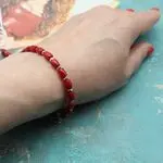 Красный браслет
