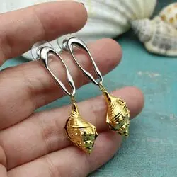 Серьги с золотыми ракушками