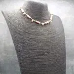 Чокер с камнями - розовый коралл