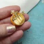 Брошь тыковка