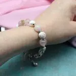 Браслет с жемчугом и розовым кварцем