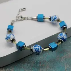 Браслет в стиле