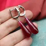 Стильные серьги с цветными агатами