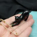 Брошь булавка золотая с черной кошечкой