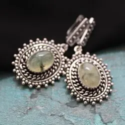 Серьги из натурального пренита
