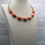 Колье с кораллами